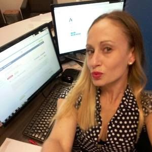 Meet your Posher, Jaclyn